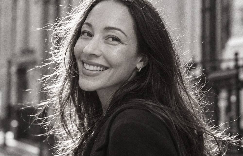 Karla, founder of Luravita, smiling outdoors